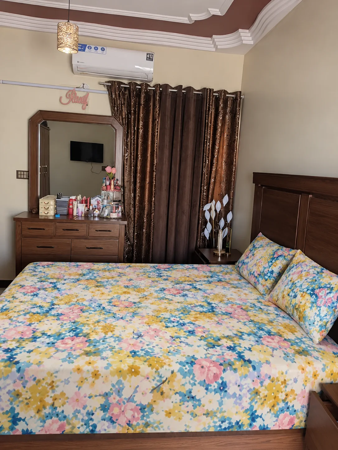 Pastel floral bedsheet