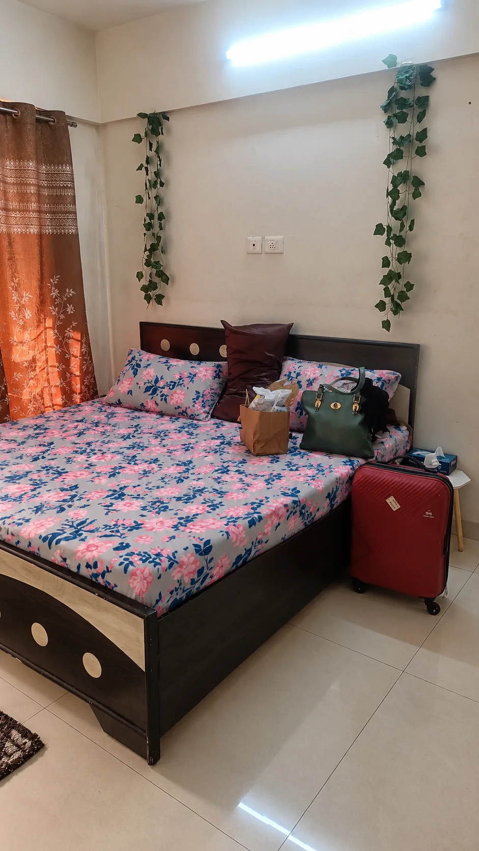 Pink and blue floral bedsheet