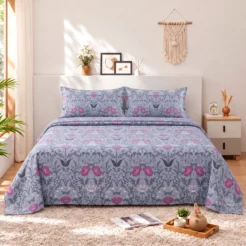 Dusty Blue Mauve Paisley Cotton Printed Bedsheet