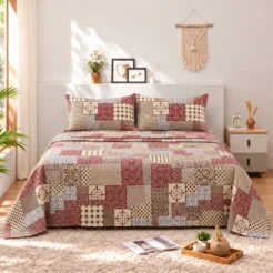 Red Beige Geometric Patchwork Cotton Printed Bedsheet